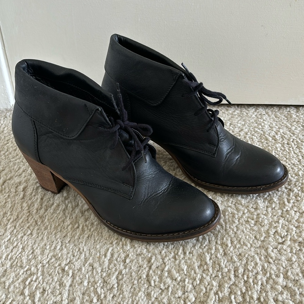 Heeled leather booties